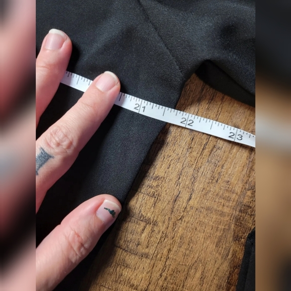 Bell sleeve top - Picture 5 of 8